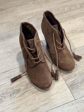 Brown Suede Lace Up Ankle Boots Tassel Block Heel Boho Western Women’s Size 6